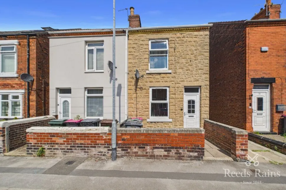 2 bed house for sale — Victoria Street, Dinnington, South Yorkshire, S25