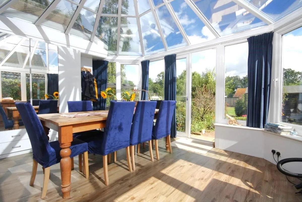 Rumbeams Cottage, The Green, GU6, photo 11