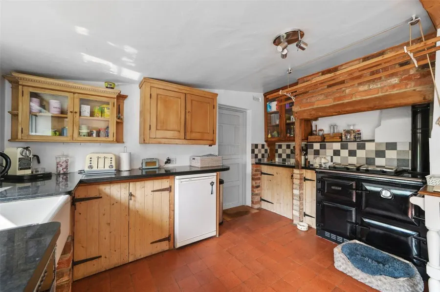 with 4 bedrooms in Radwinter, Nr Saffron Walden, CB10, photo 4