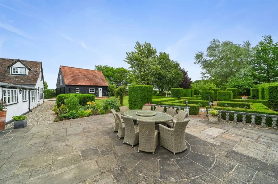 with 4 bedrooms in Radwinter, Nr Saffron Walden, CB10, photo 17