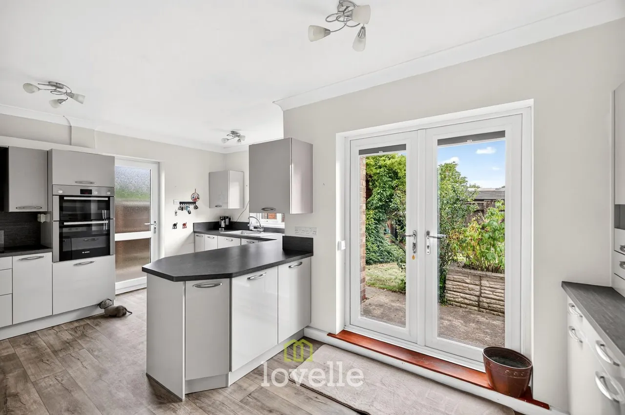 Carlton Road, Healing, DN41, photo 9