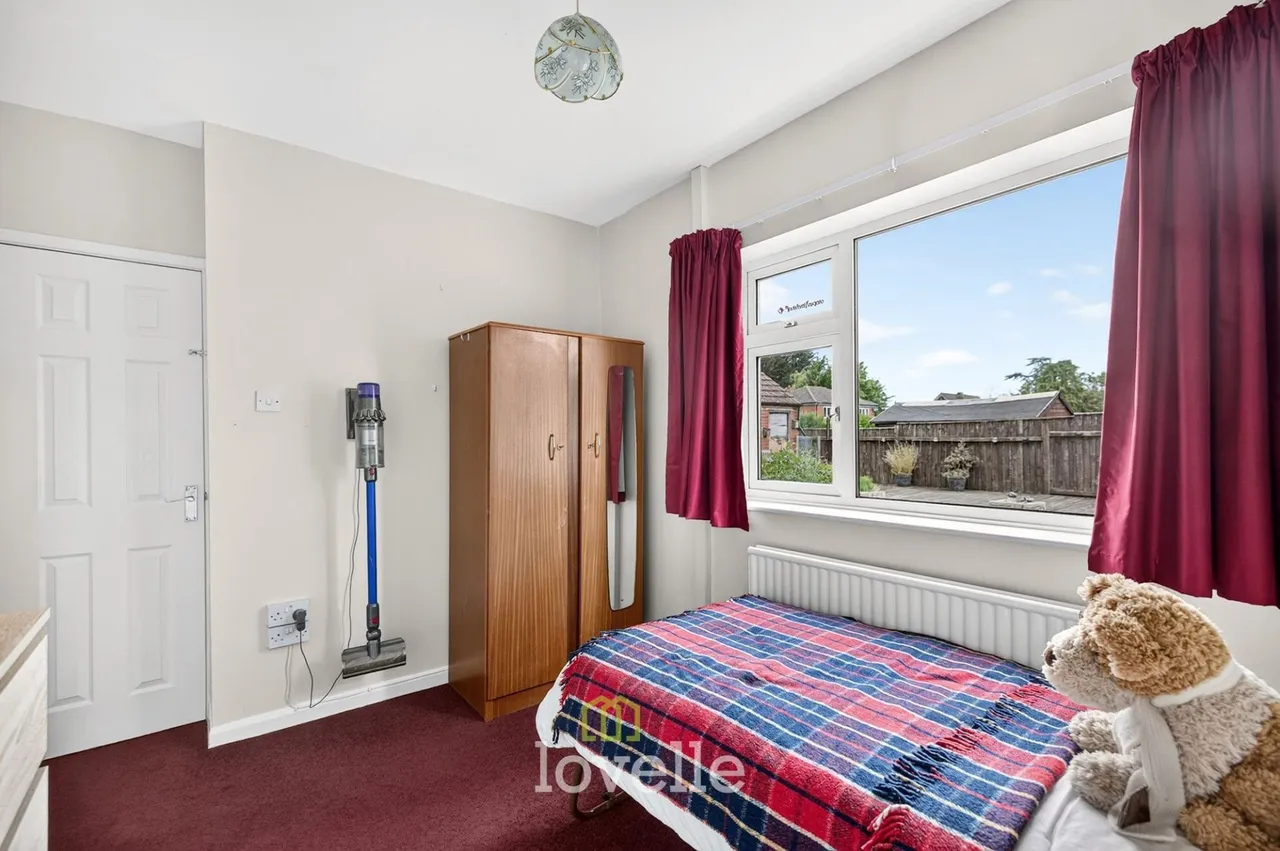 Carlton Road, Healing, DN41, photo 16