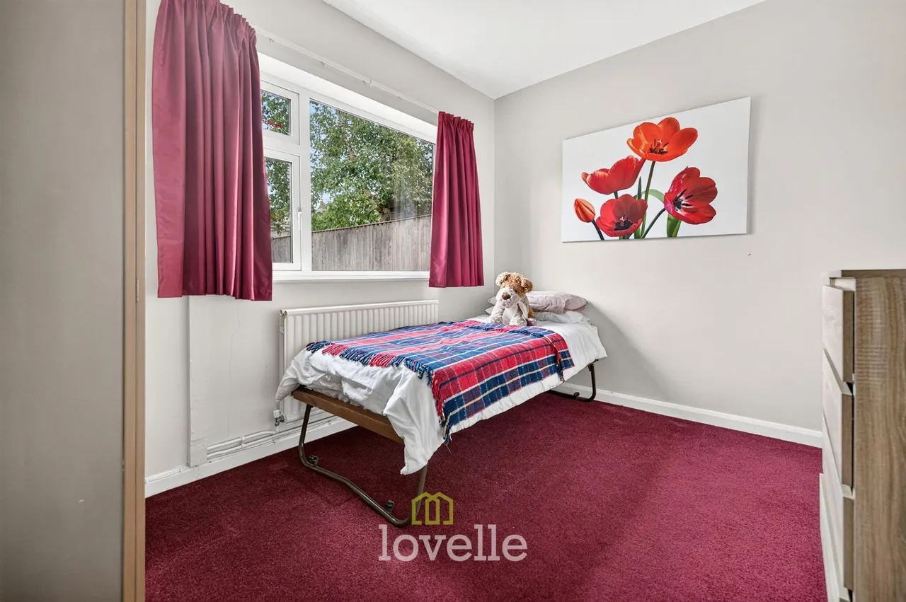 Carlton Road, Healing, DN41, photo 17