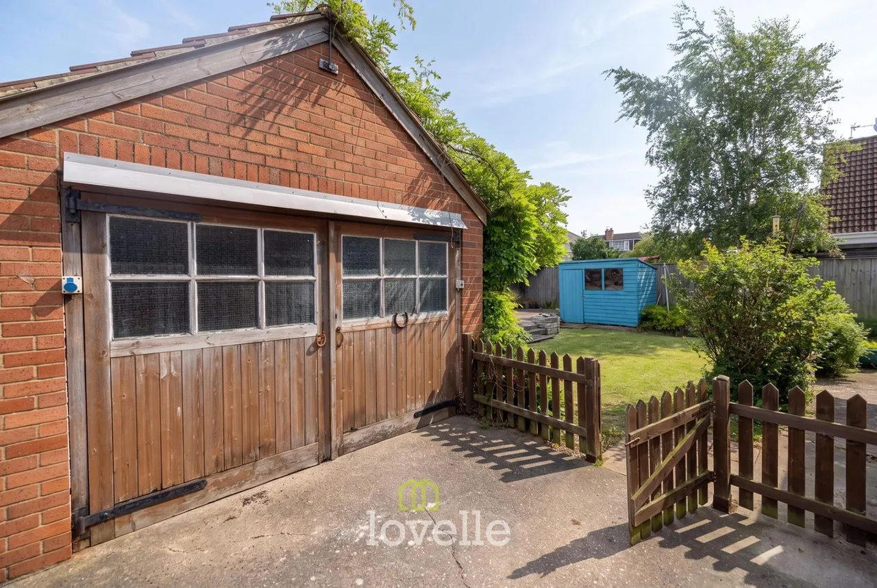 Carlton Road, Healing, DN41, photo 27