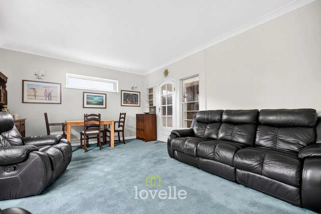 Carlton Road, Healing, DN41, photo 11