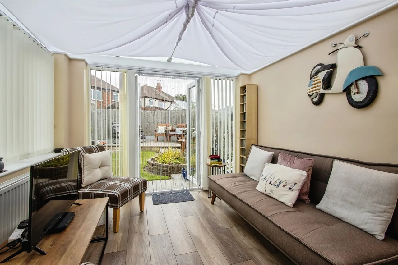 York Road, Leeds, LS14, photo 5