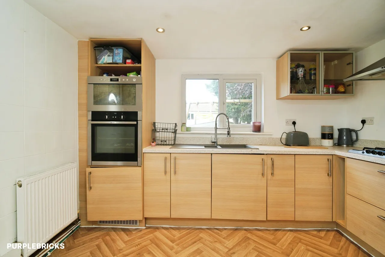 Rosendale Crescent, Bacup, OL13, photo 7