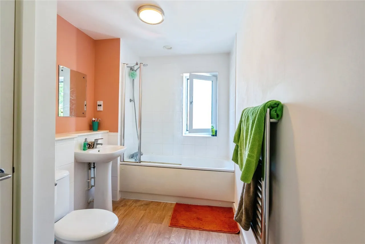 Longley Road, Chichester, PO19, photo 7