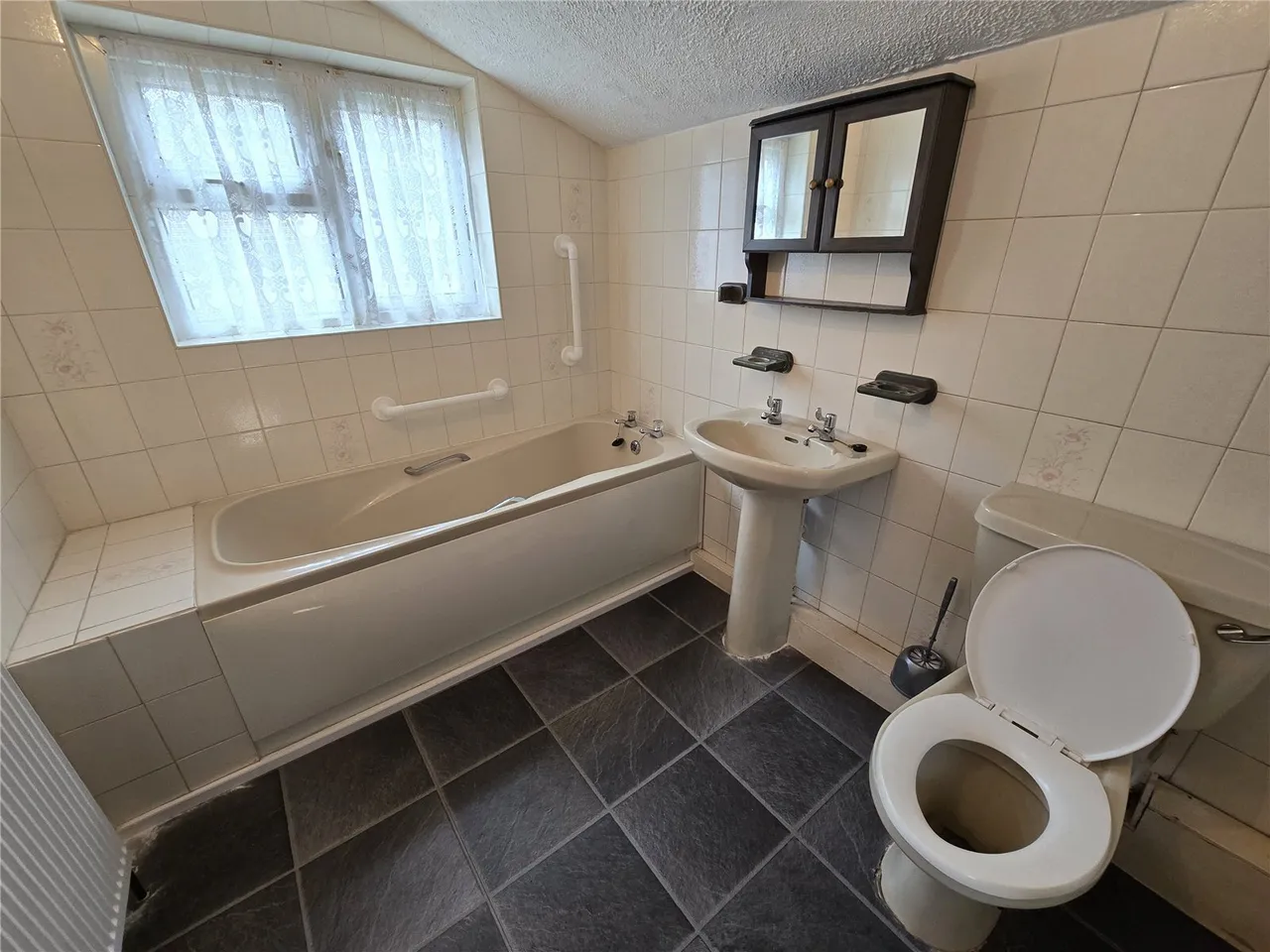 Beulah Square, Caernarfon, LL55, photo 7