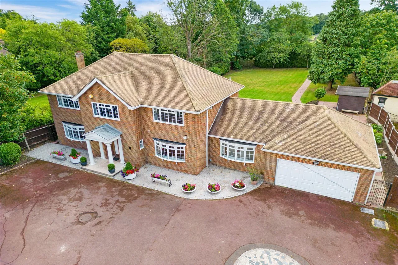 Vine Grove, Hillingdon, photo 14