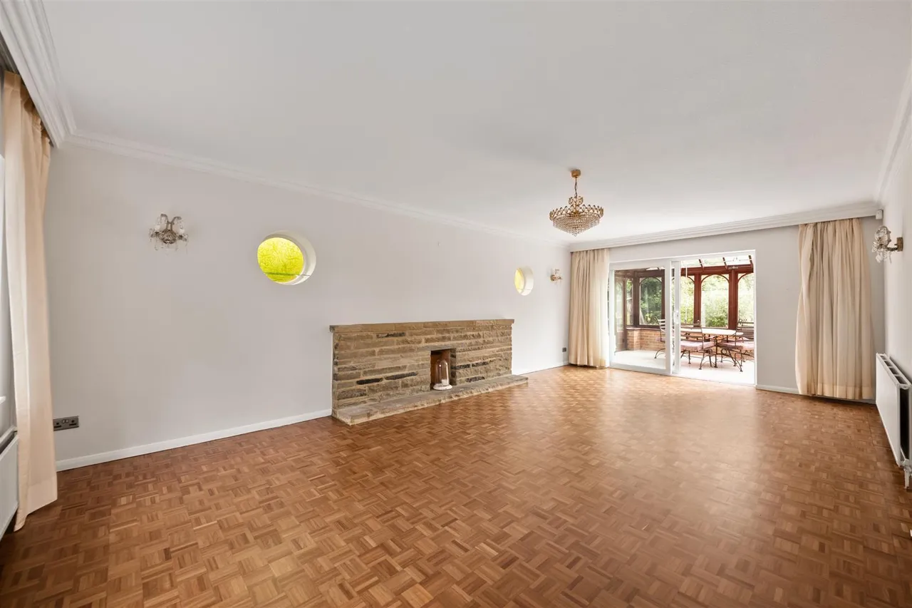 Vine Grove, Hillingdon, photo 29