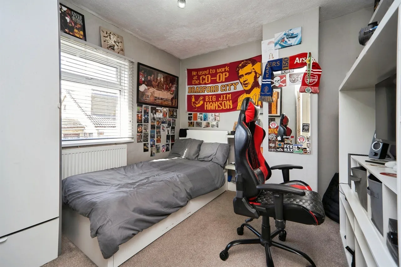 Low Ash Crescent, Shipley, BD18, photo 16