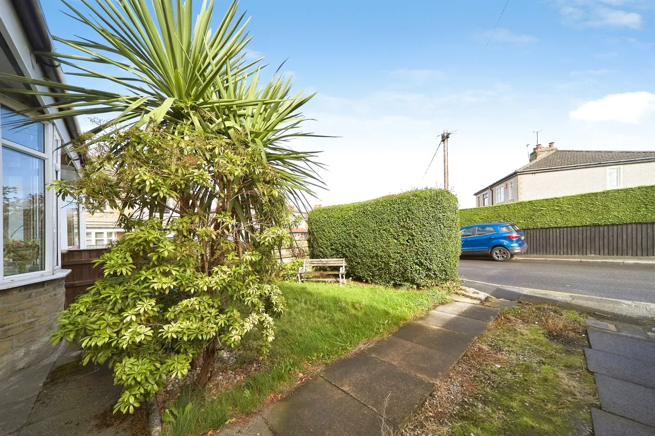 Low Ash Crescent, Shipley, BD18, photo 19