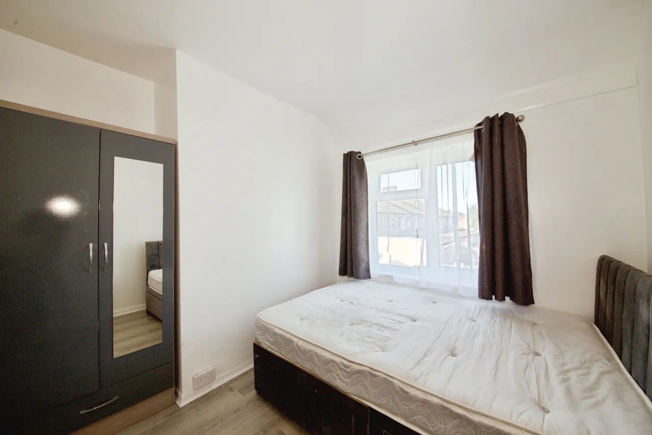 Cannington Road, Dagenham, RM9, photo 15