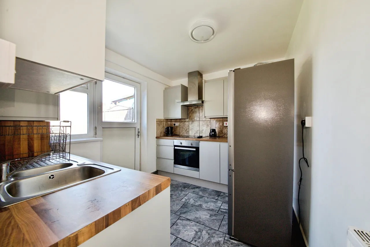 Cannington Road, Dagenham, RM9, photo 6