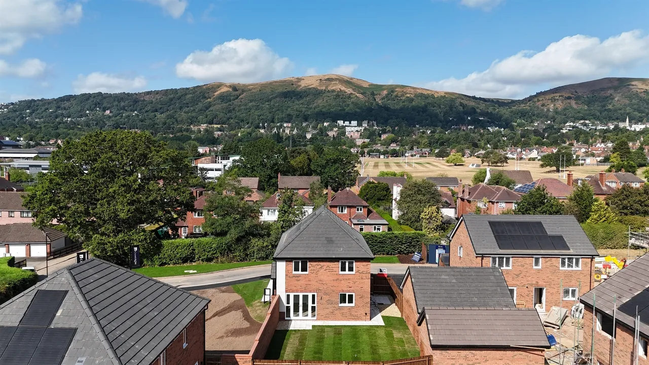 Scholars Court, Malvern, WR14, photo 18