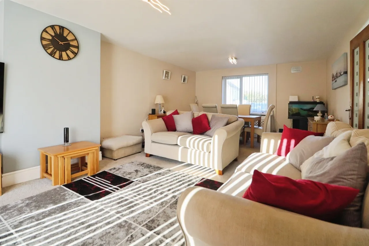 Sir Ivor Place, Dinas Powys, CF64, photo 7