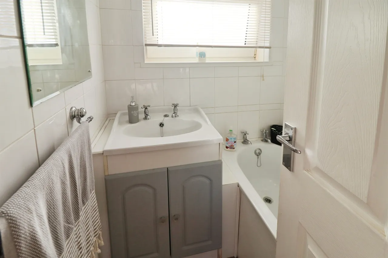 Sir Ivor Place, Dinas Powys, CF64, photo 18