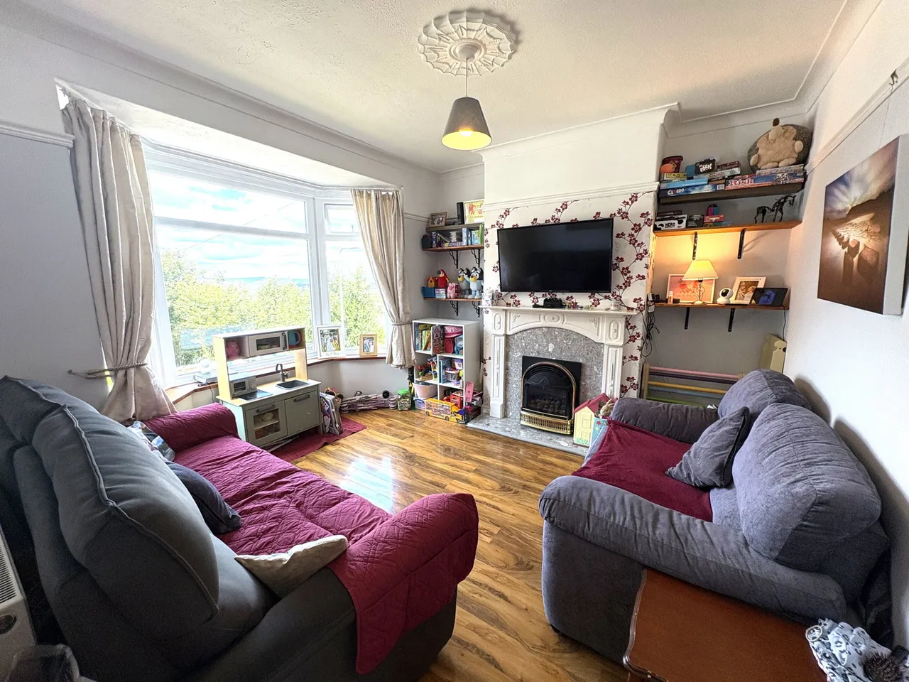 Cefn Coed Crescent, Cockett, SA2, photo 5