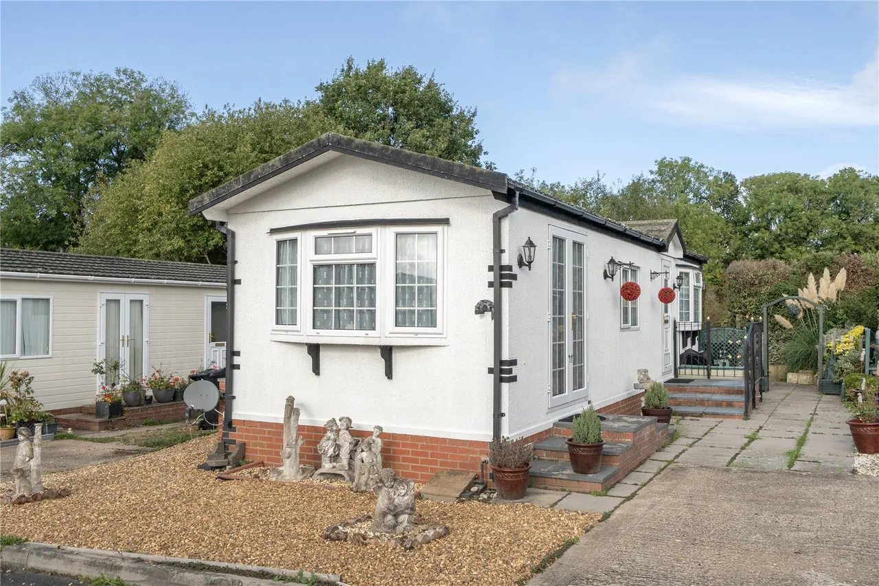 1 bed park home for sale, Highley Park Homes, Netherton, WV16