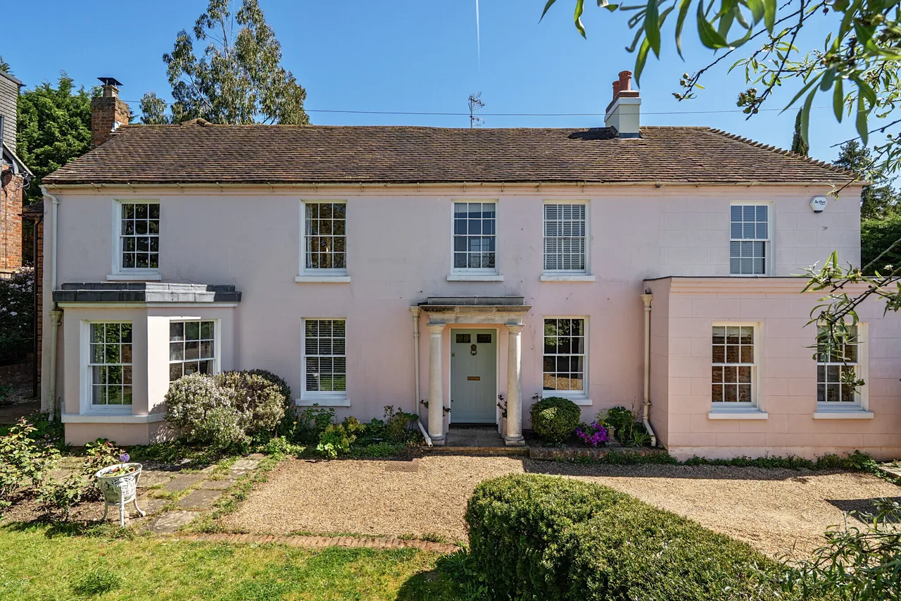 5 bed house for sale — Old Mead, Gerrards Cross, SL9