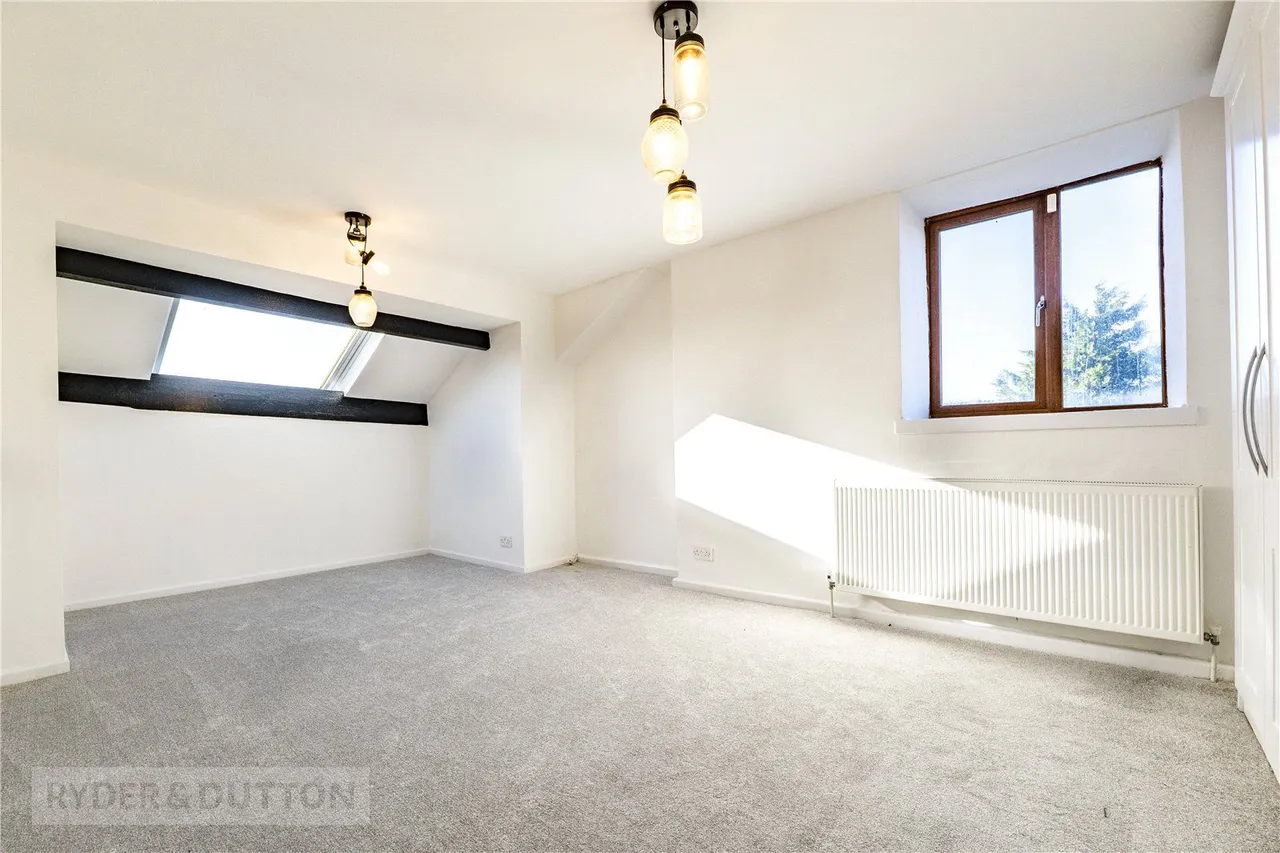 Broad Lane, Delph, OL3, photo 24