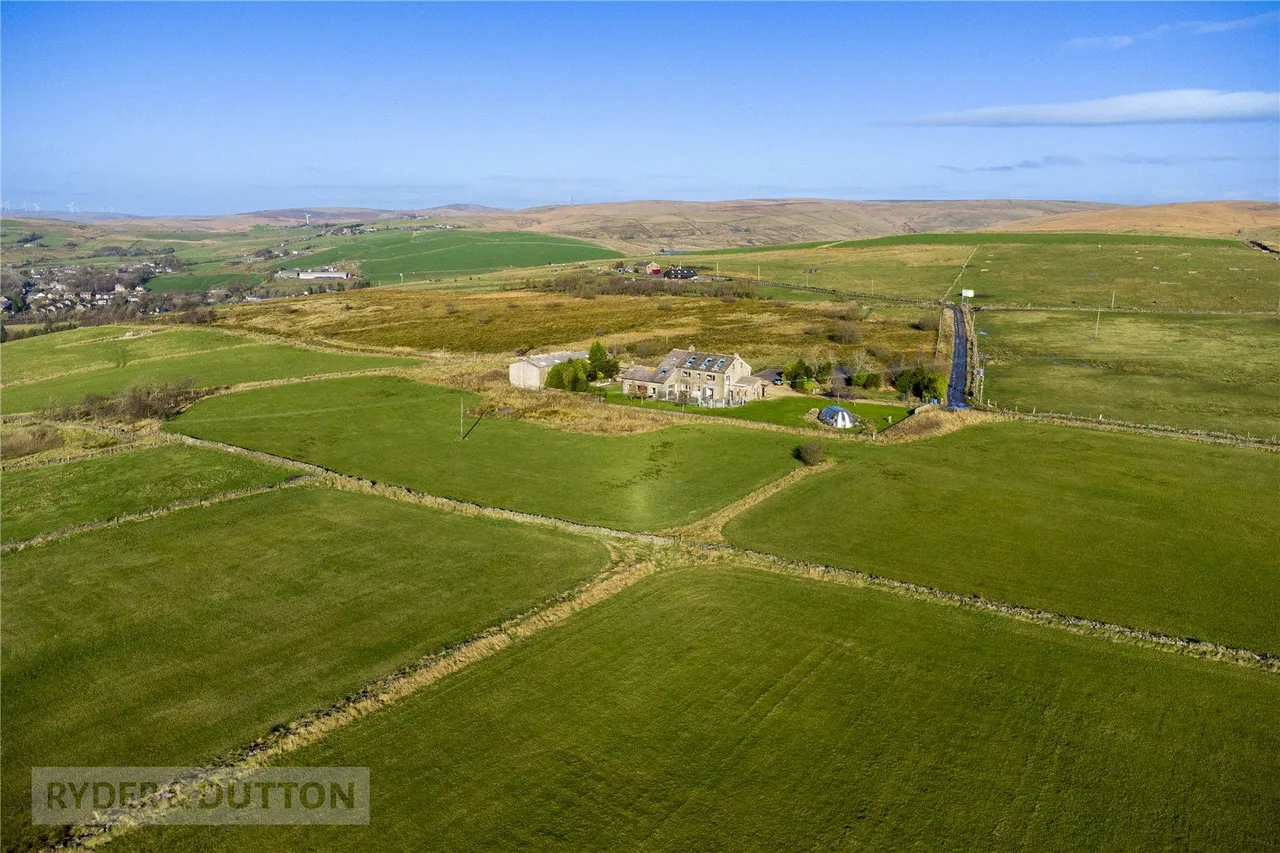 Broad Lane, Delph, OL3, photo 32