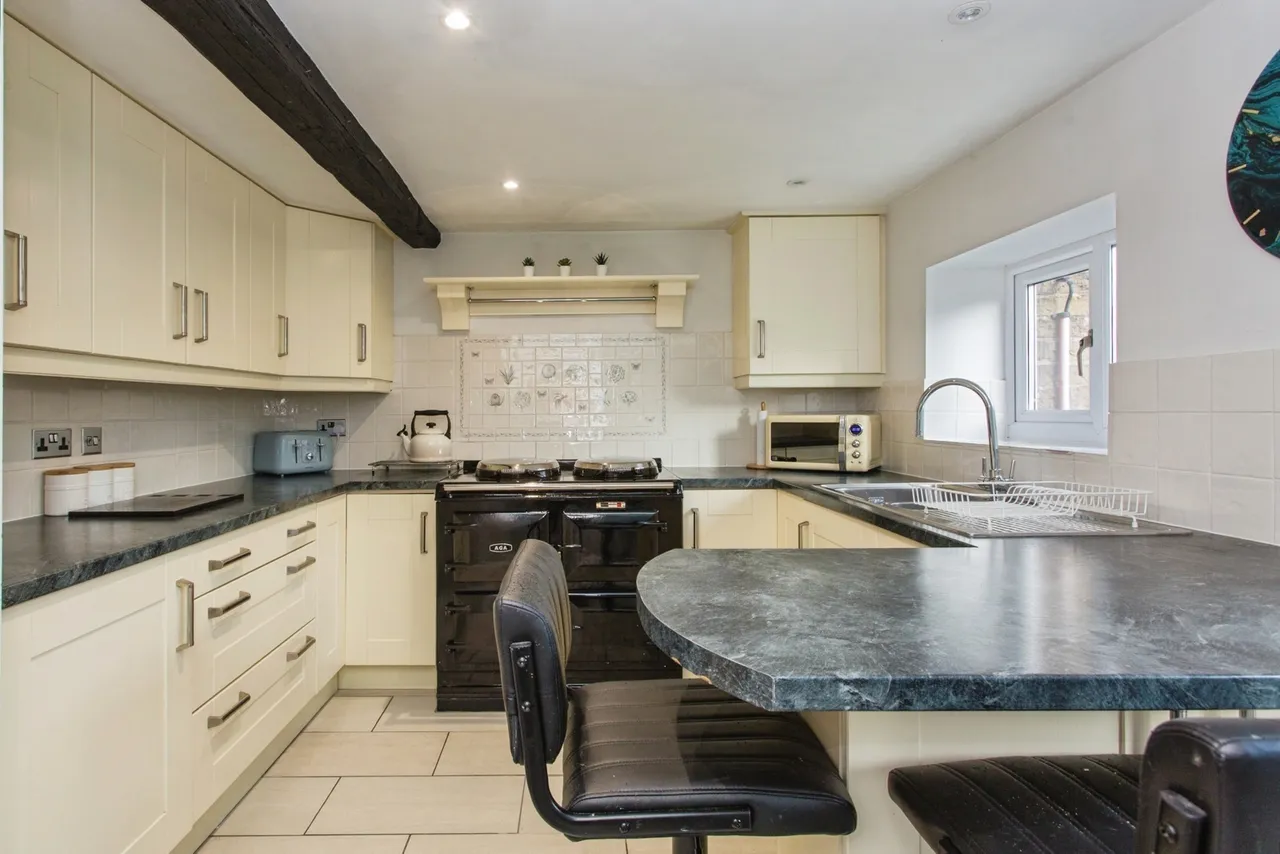 Blackburn Road, Whittle-le-Woods, Chorley, Lancashire, PR6, photo 5