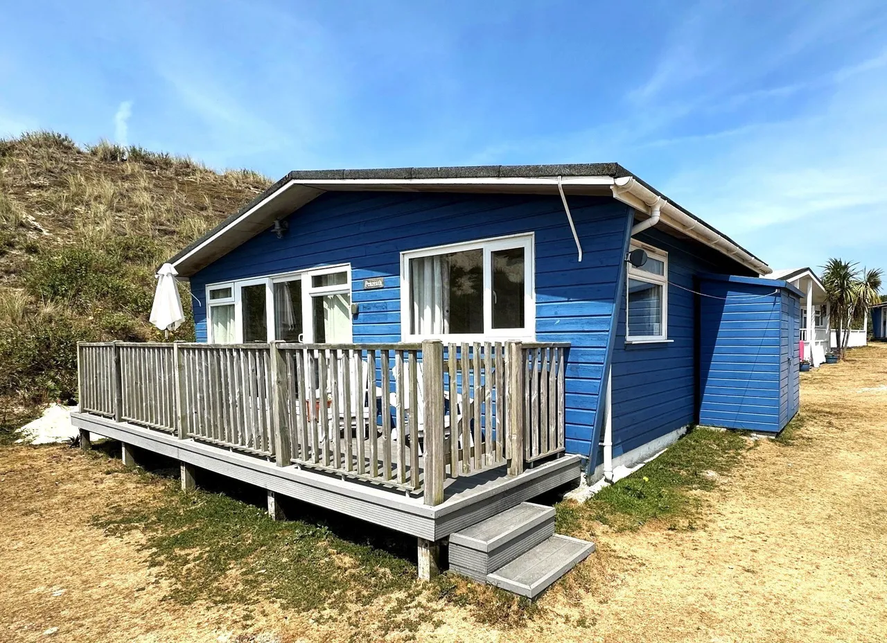 2 bed property for sale — Gwithian Sands, Hayle, Cornwall, TR27