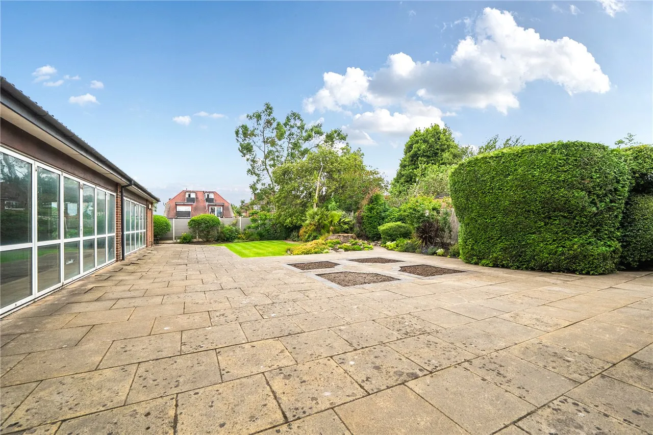 Haslemere Gardens, Finchley, N3, photo 29