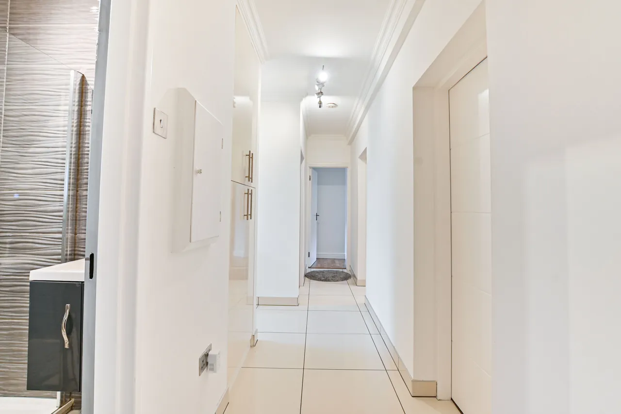 London, NW6, photo 10