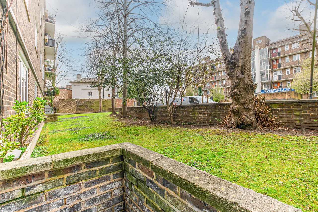 London, NW6, photo 11