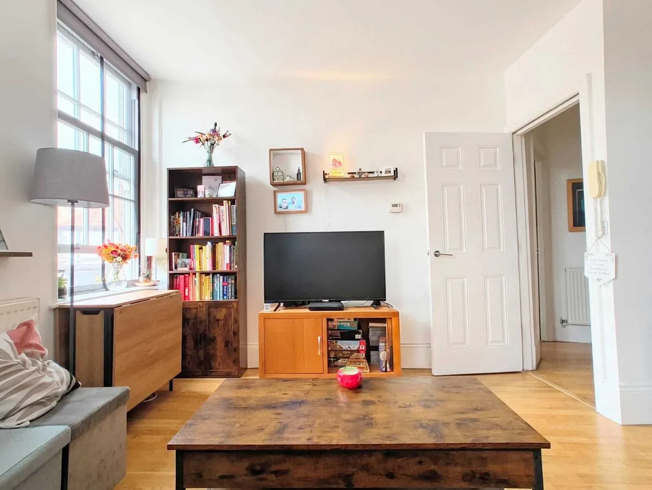 Bridge Street, Leatherhead, KT22, photo 3