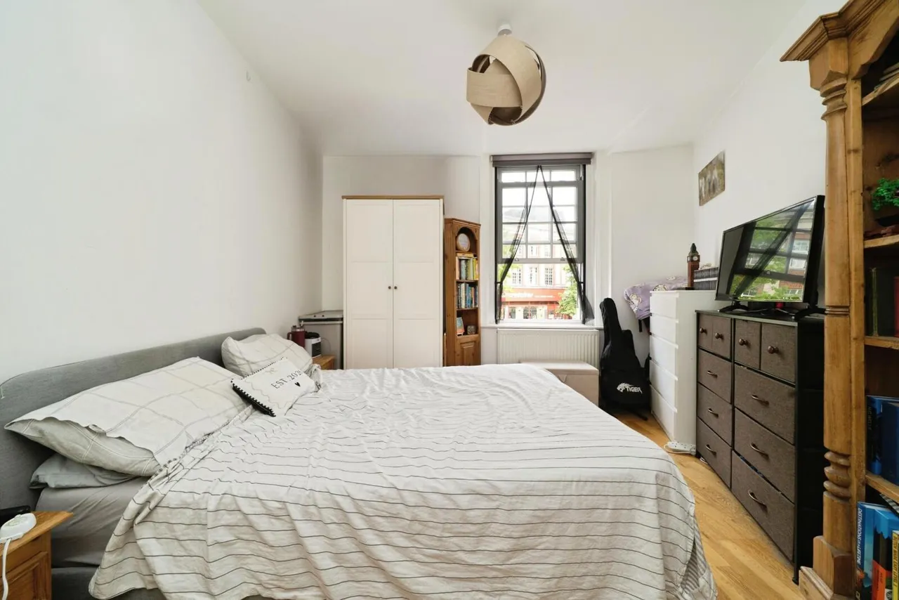 Bridge Street, Leatherhead, KT22, photo 7