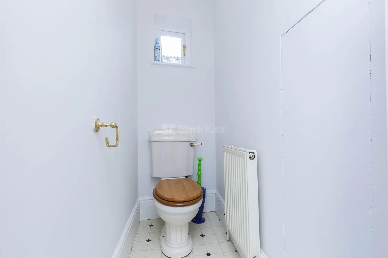 Pembroke Road, N10, photo 11