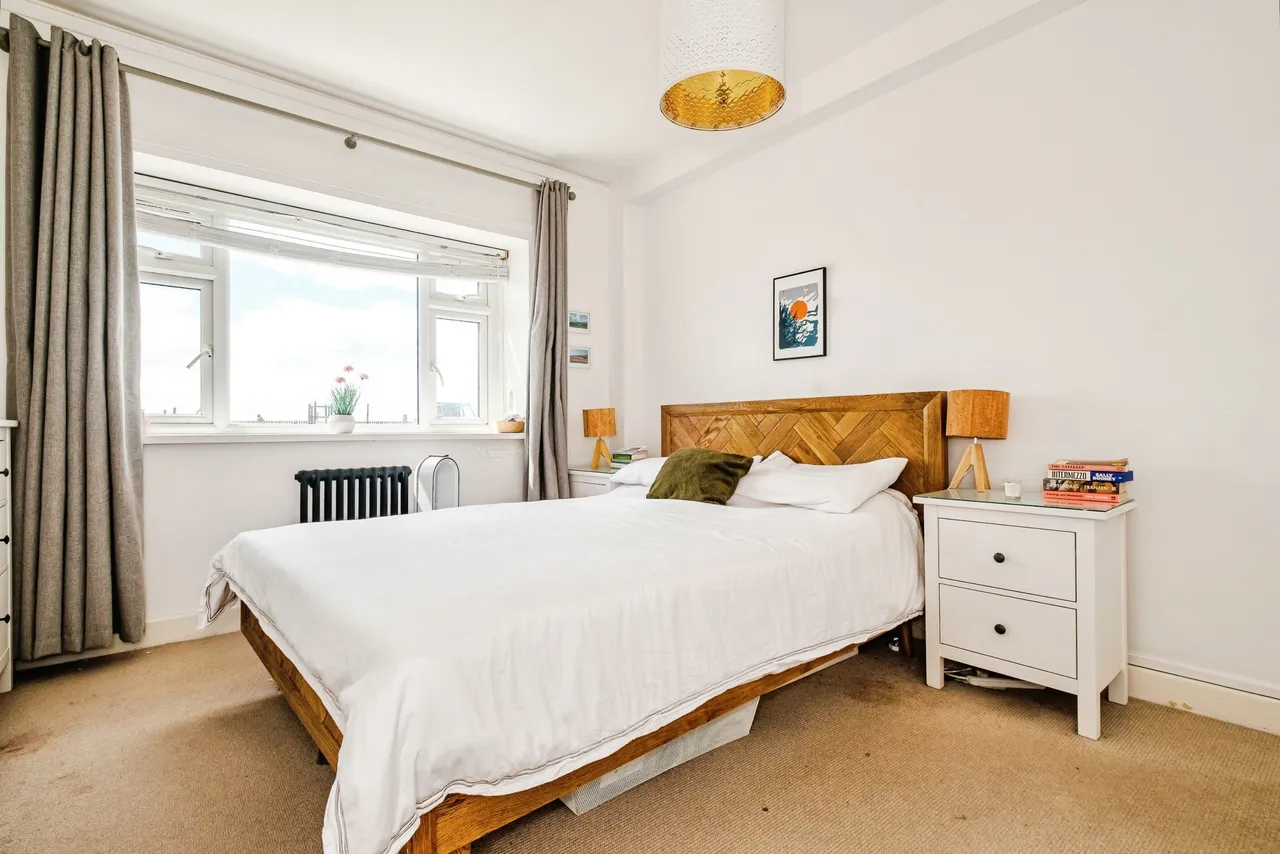 West Parade, Worthing, BN11, photo 15