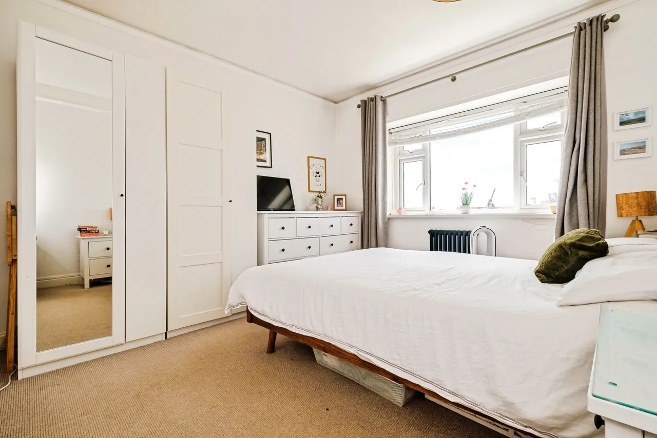 West Parade, Worthing, BN11, photo 17