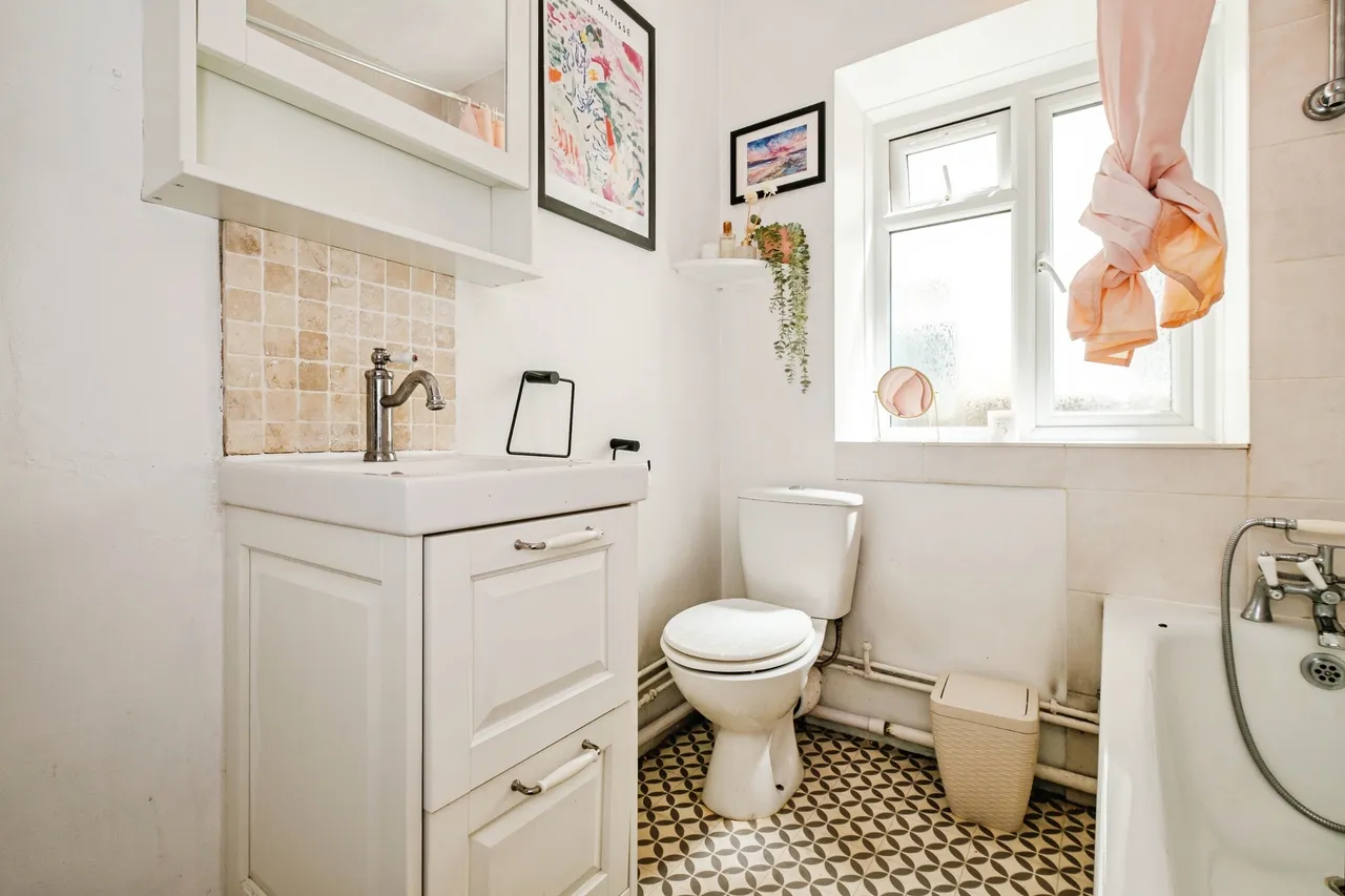 West Parade, Worthing, BN11, photo 11