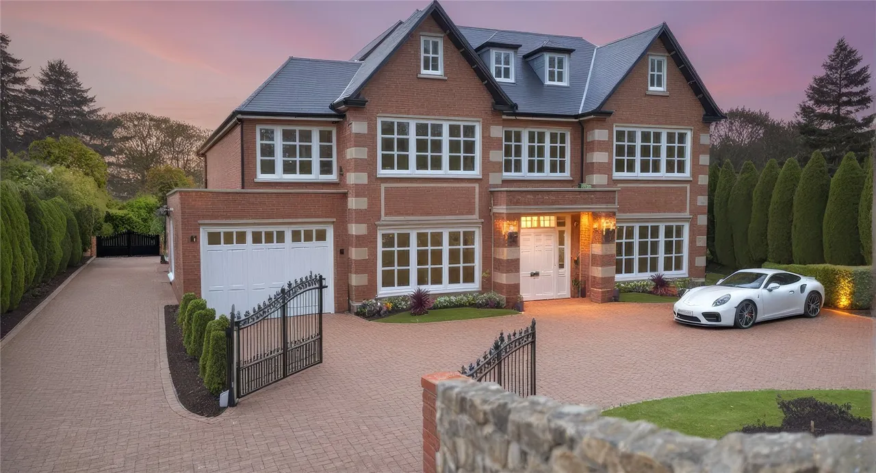 Beech Hill, Hadley Wood, Hertfordshire, EN4 0JP, photo 2