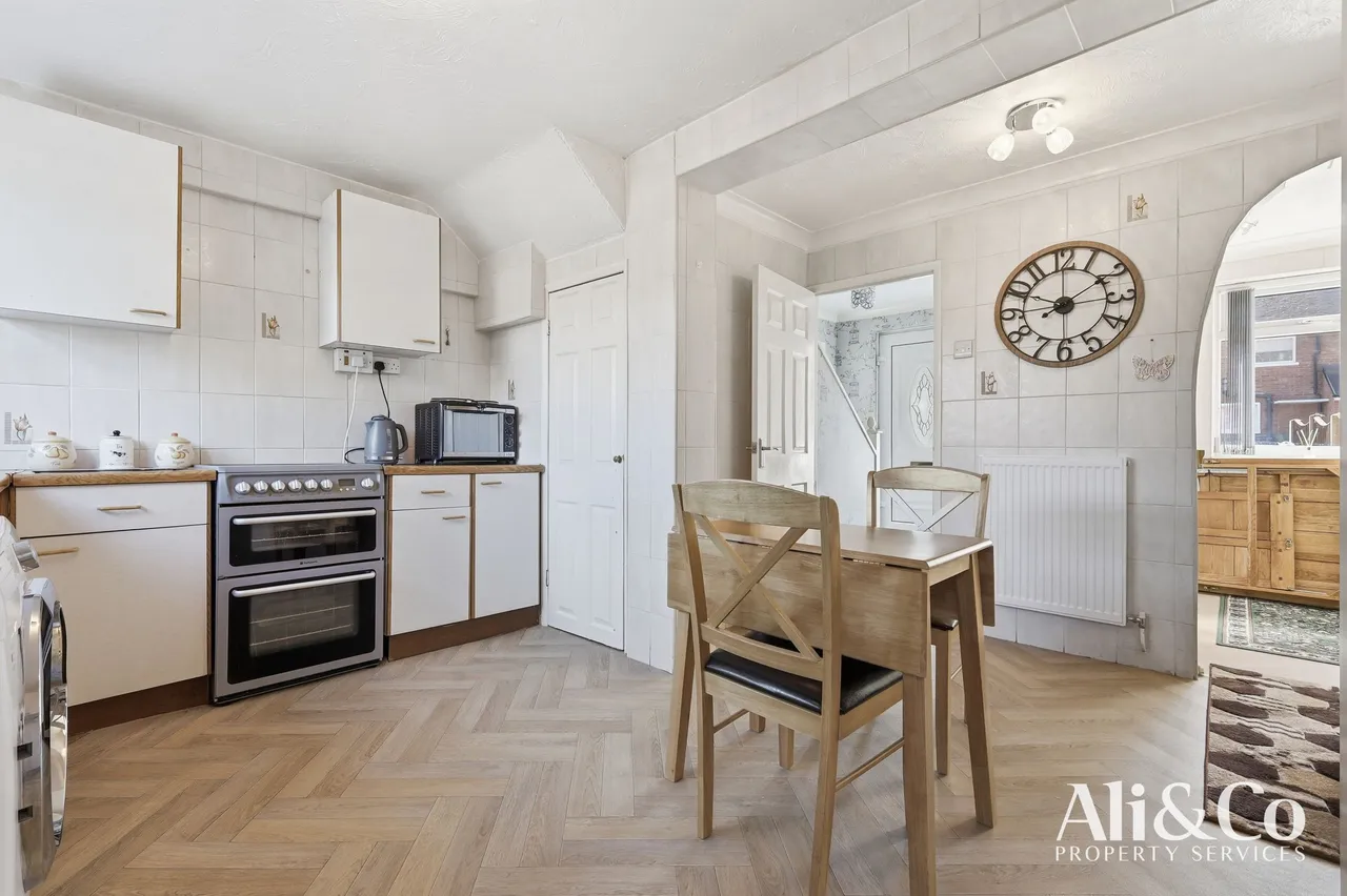 Gourney Grove, Grays, Essex, RM16 2DH, photo 8