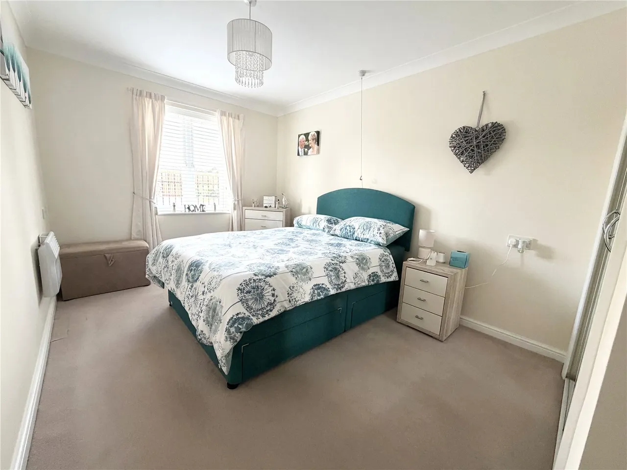 Gwenllian Morgan Court, Heol Gouesnou, LD3, photo 12