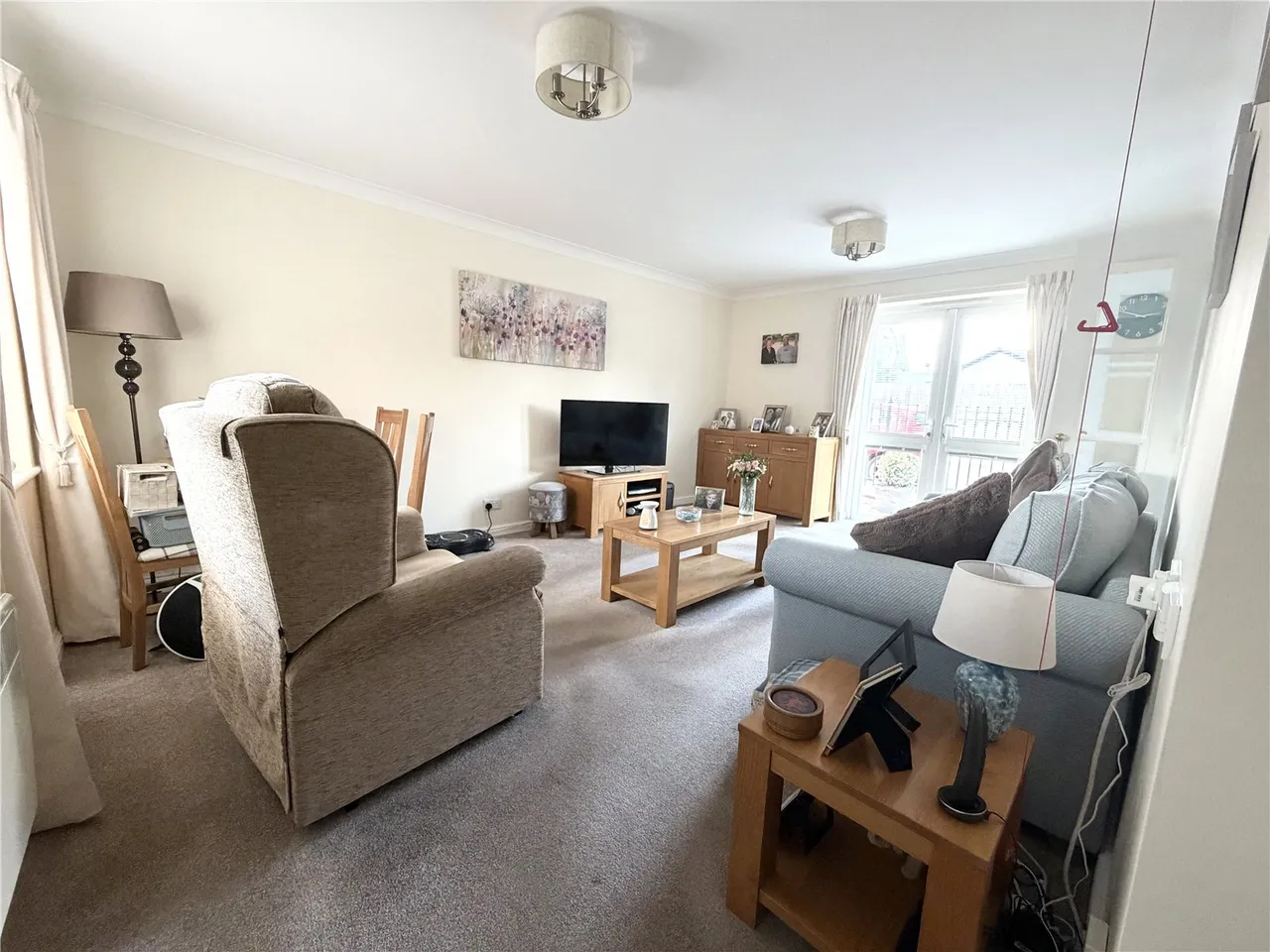 Gwenllian Morgan Court, Heol Gouesnou, LD3, photo 4