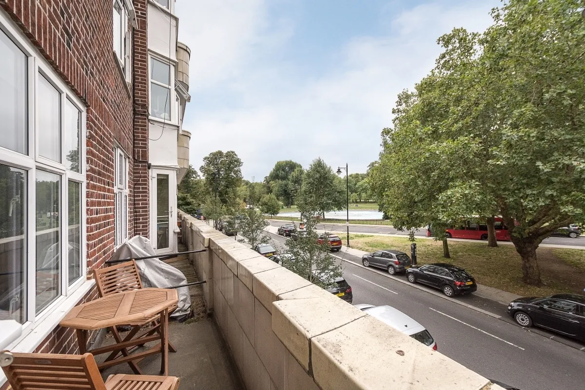 The Pavement, London, SW4, photo 5