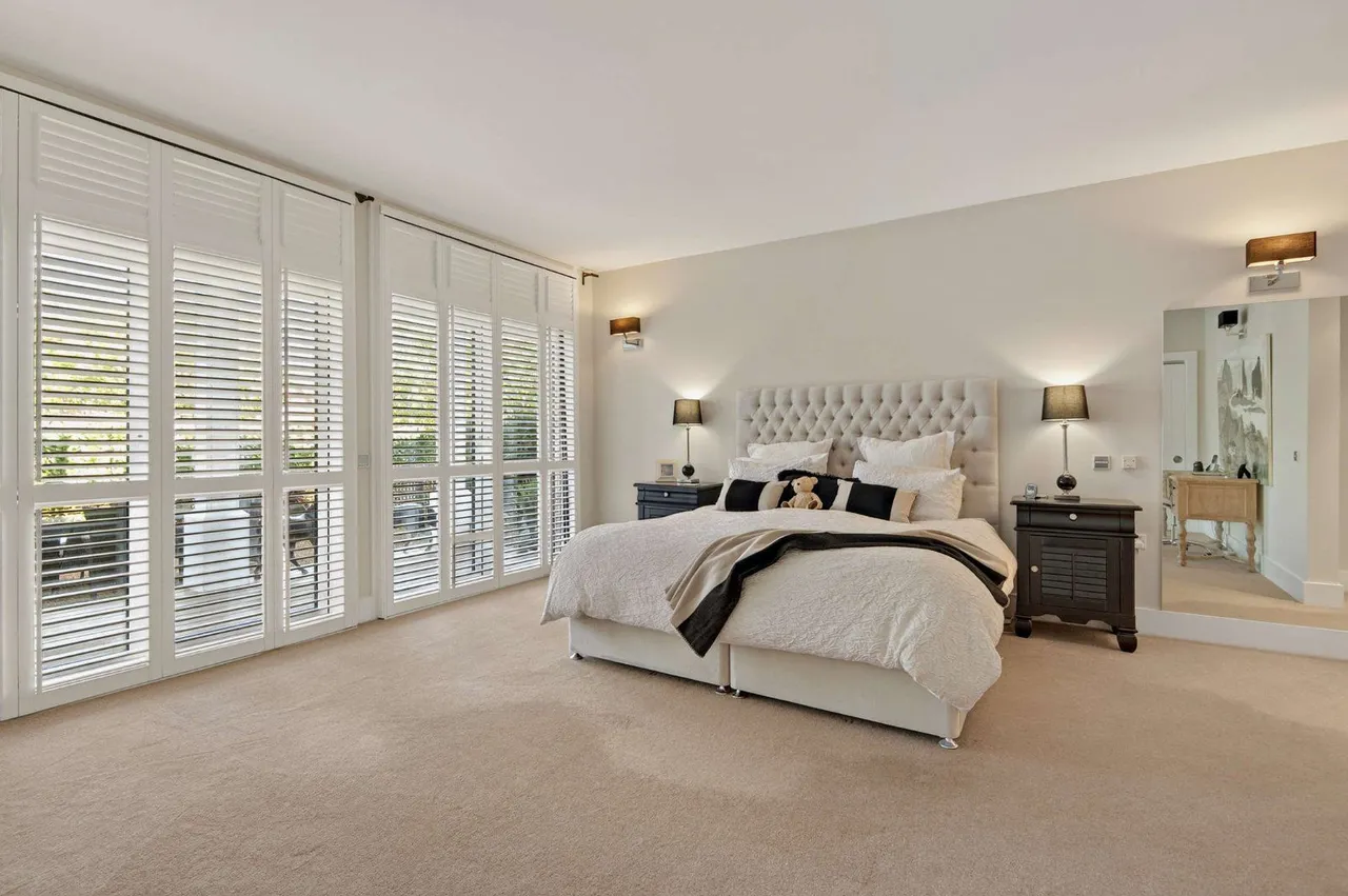 Rougemont, Kings Hill, West Malling, Kent, ME19 4QD, photo 10