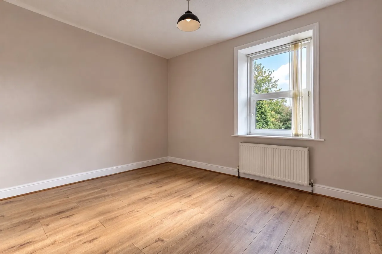 Glossop Road, Glossop, photo 11