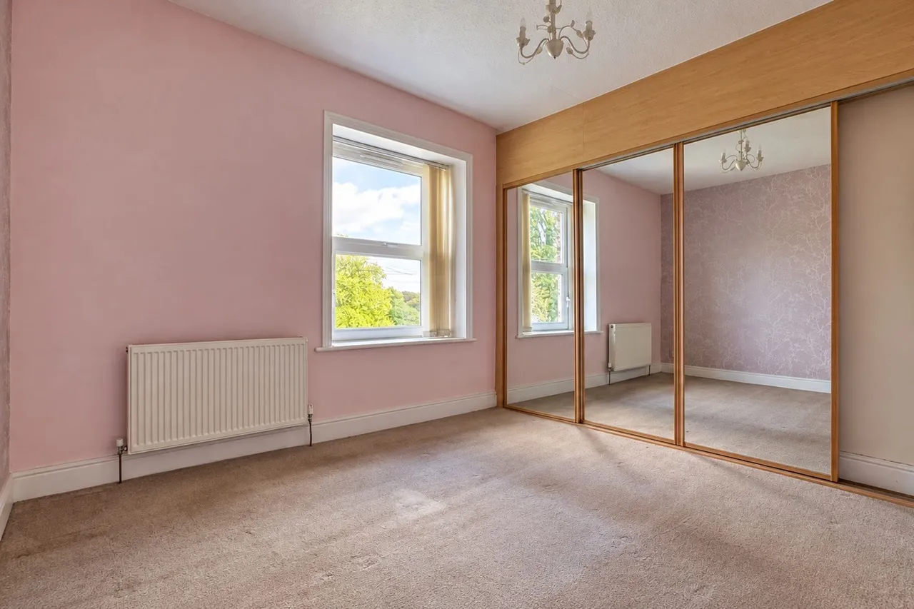 Glossop Road, Glossop, photo 9