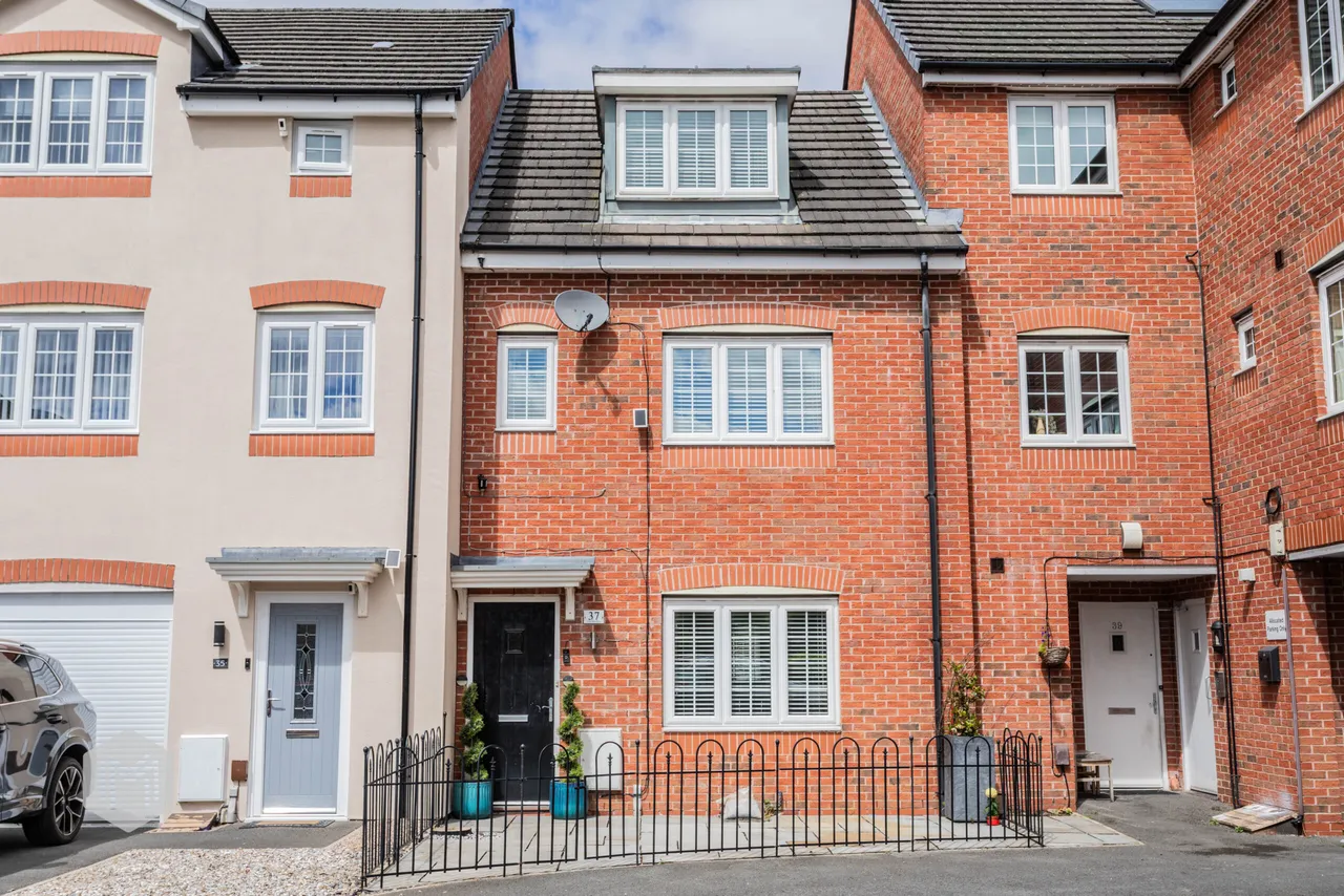 4 bed house for sale — Corn Mill Drive, Farnworth, Bolton, BL4 9EN