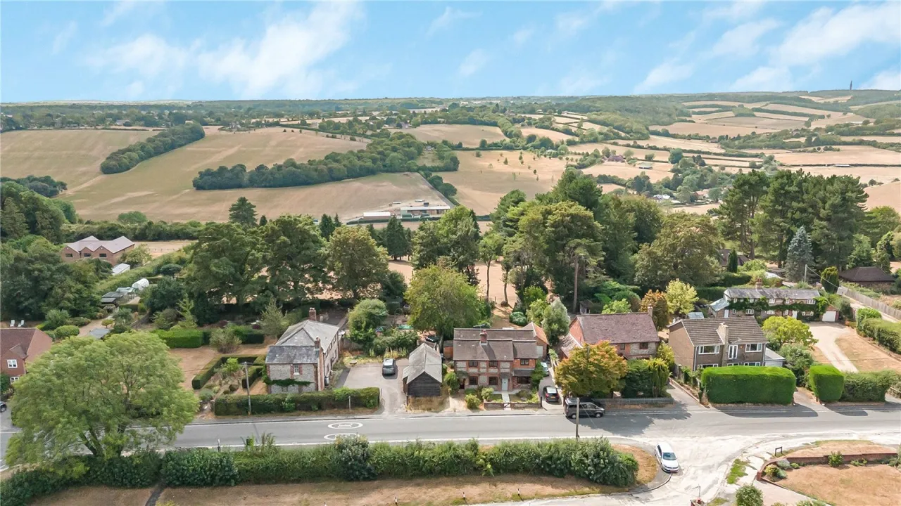 Chinnor Road, Bledlow Ridge, HP14, photo 17