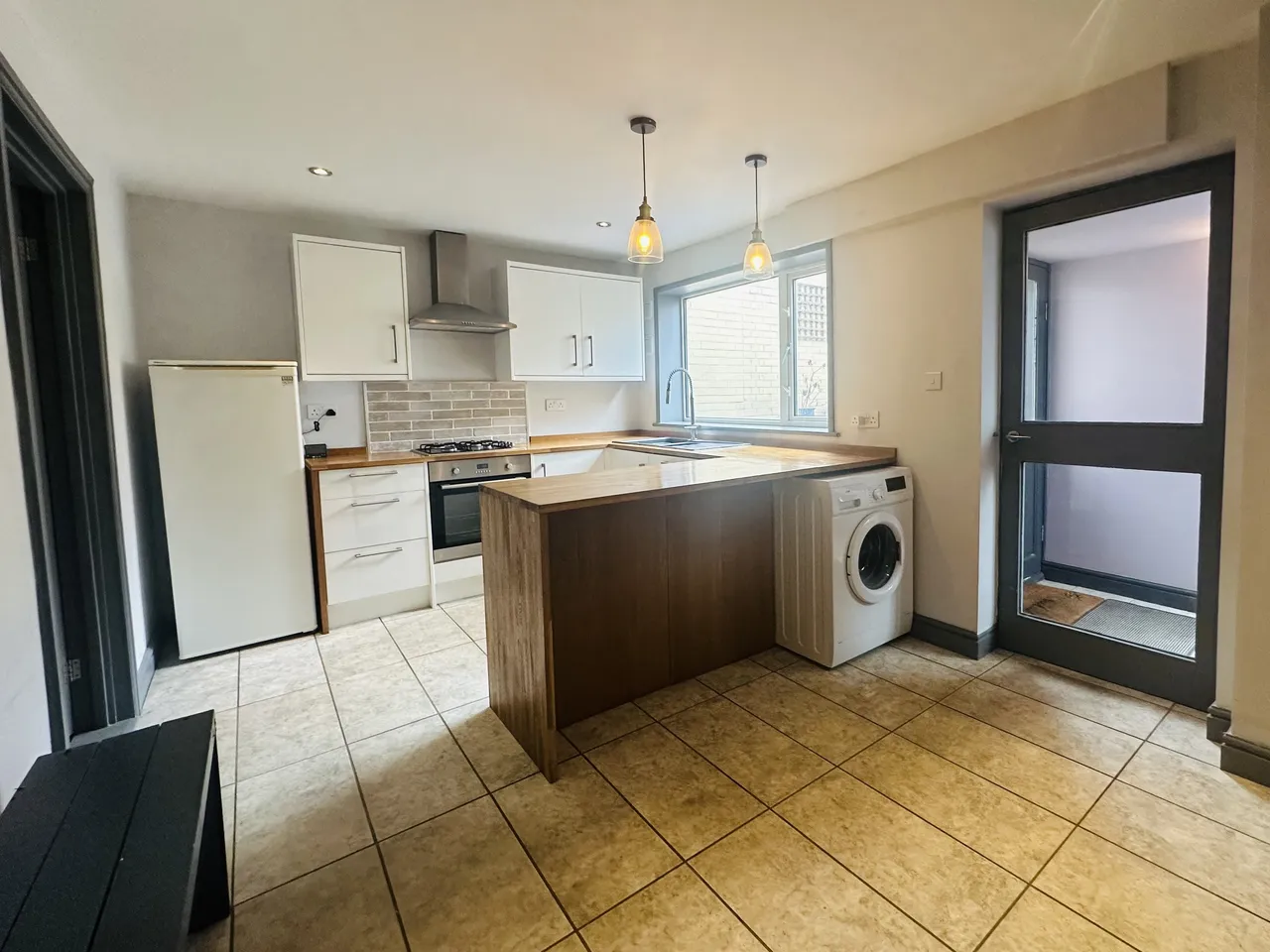 Mayfair Gardens, Stoke-on-Trent, ST6, photo 4