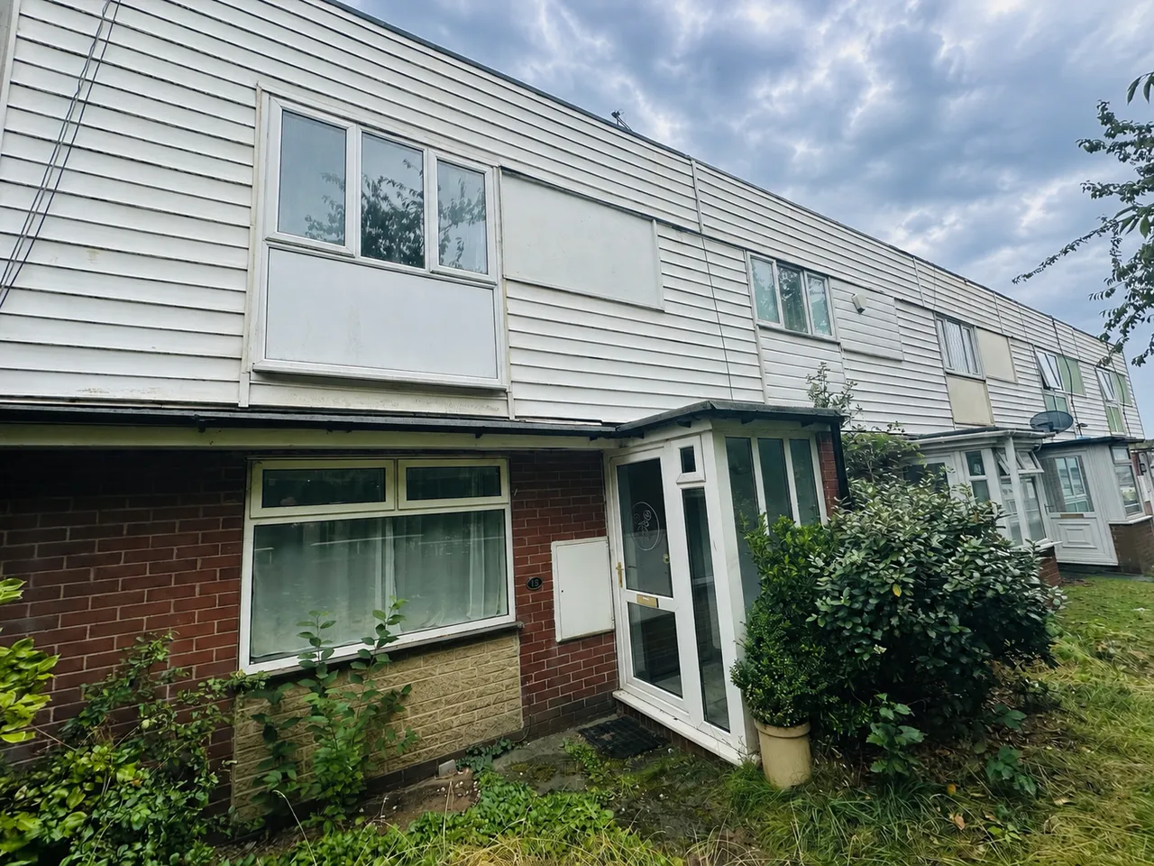 2 bed house to rent — Mayfair Gardens, Stoke-on-Trent, ST6